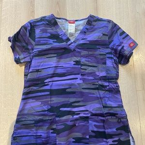 Dickies Camo Scrub Top, Size M